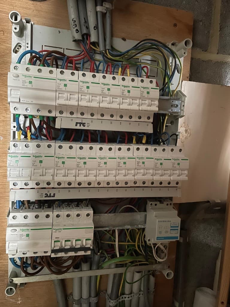 Mise en conformité et rénovation d'un tableau électrique
